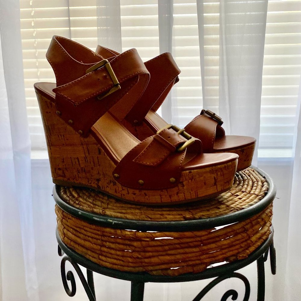 Super cute wedge sandals size 6.5